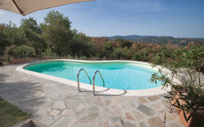 ACCESSORI CHE AIUTANO IN PISCINA