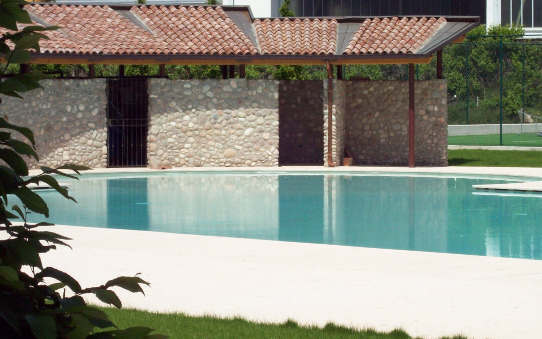 Piscina di Villa Zurla
